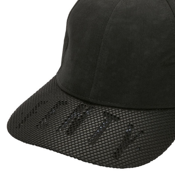 📌 FENTY X PUMA Perforated Baseball Cap ( Unisex ) - Picture 2 of 4